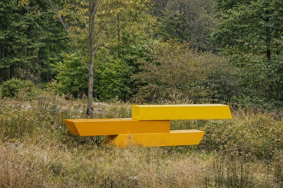 kinfophia main abstract sculpture residential garden installation kinfophia main abstract sculpture residential garden installation